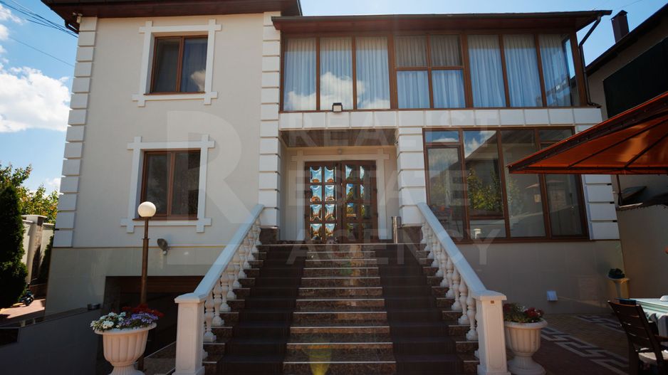 Vânzare, casă, 5 camere, str. Petru Rareș, Durlești - Poză 2