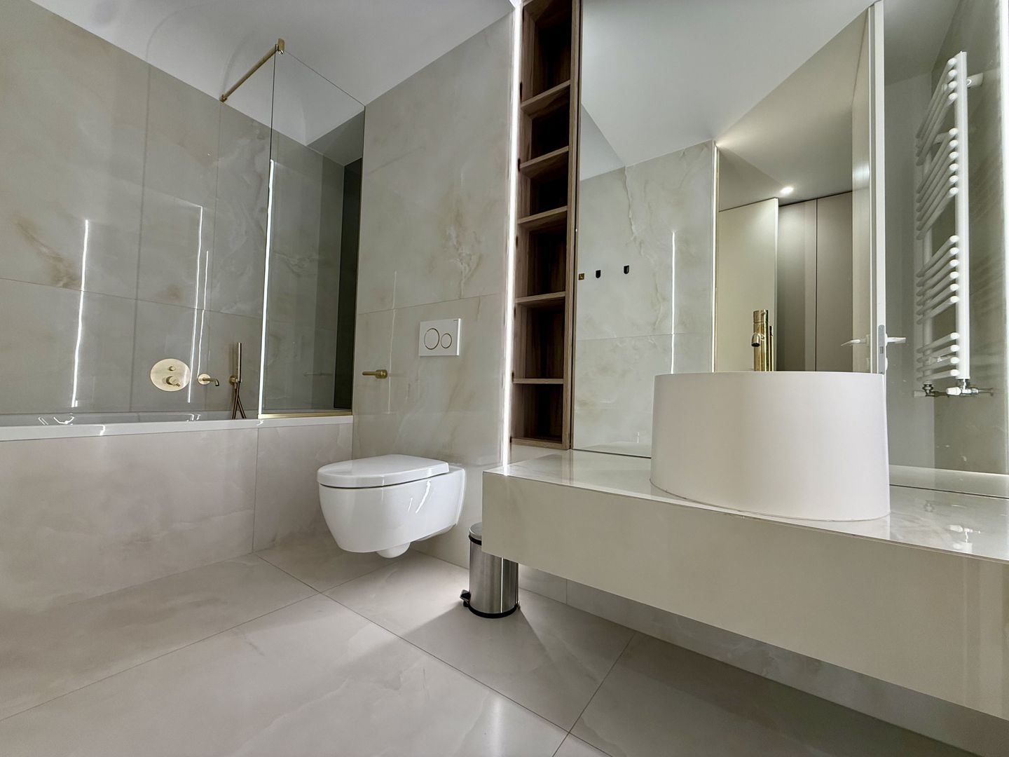 Apartament 3 Camere | Cortina North | Parcare subterana - Poză 6