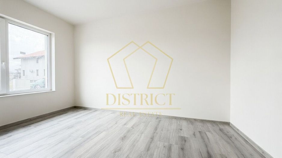 Duplex despartit prin camera tehnica, 5 camere, asfalt | Giarmata Vii - Poză 5