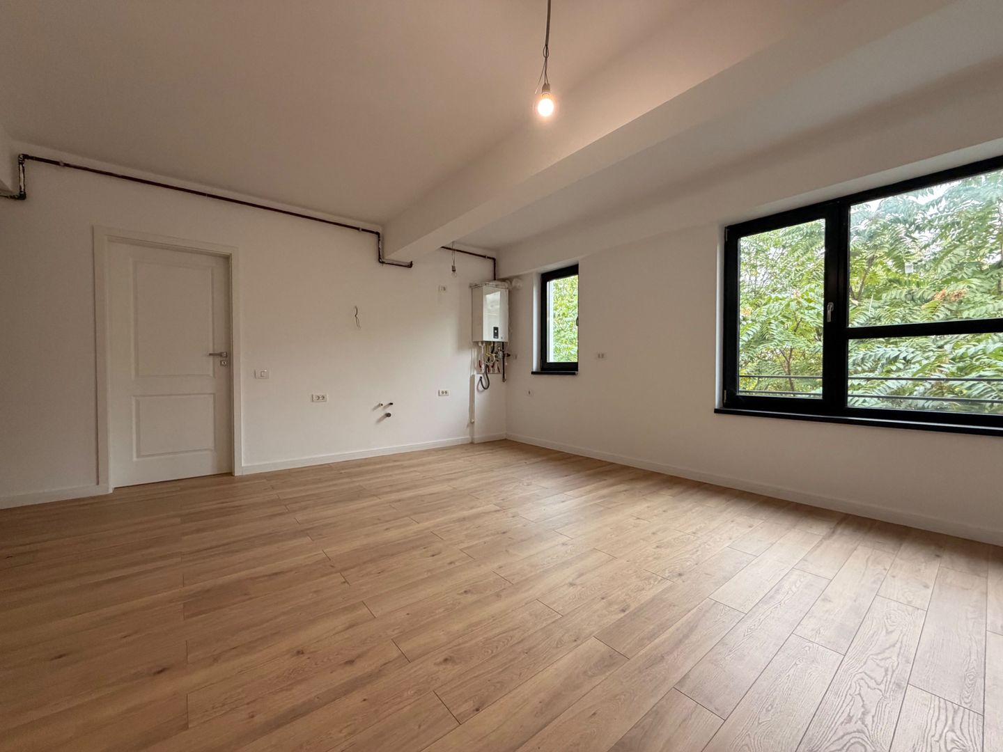 APARTAMENT 3 CAMERE | STRAULESTI | NEMOBILAT - Poză 1