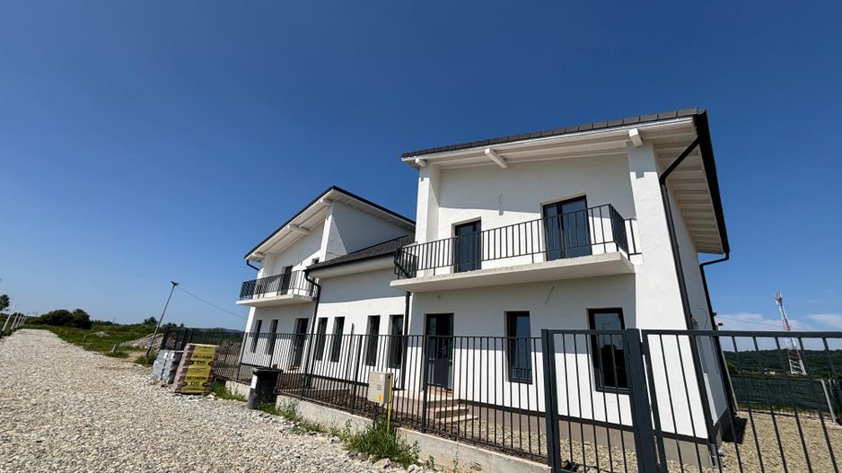Viața la casă, liniște și munți la orizont – Duplexuri noi în Mohu - Poză 33