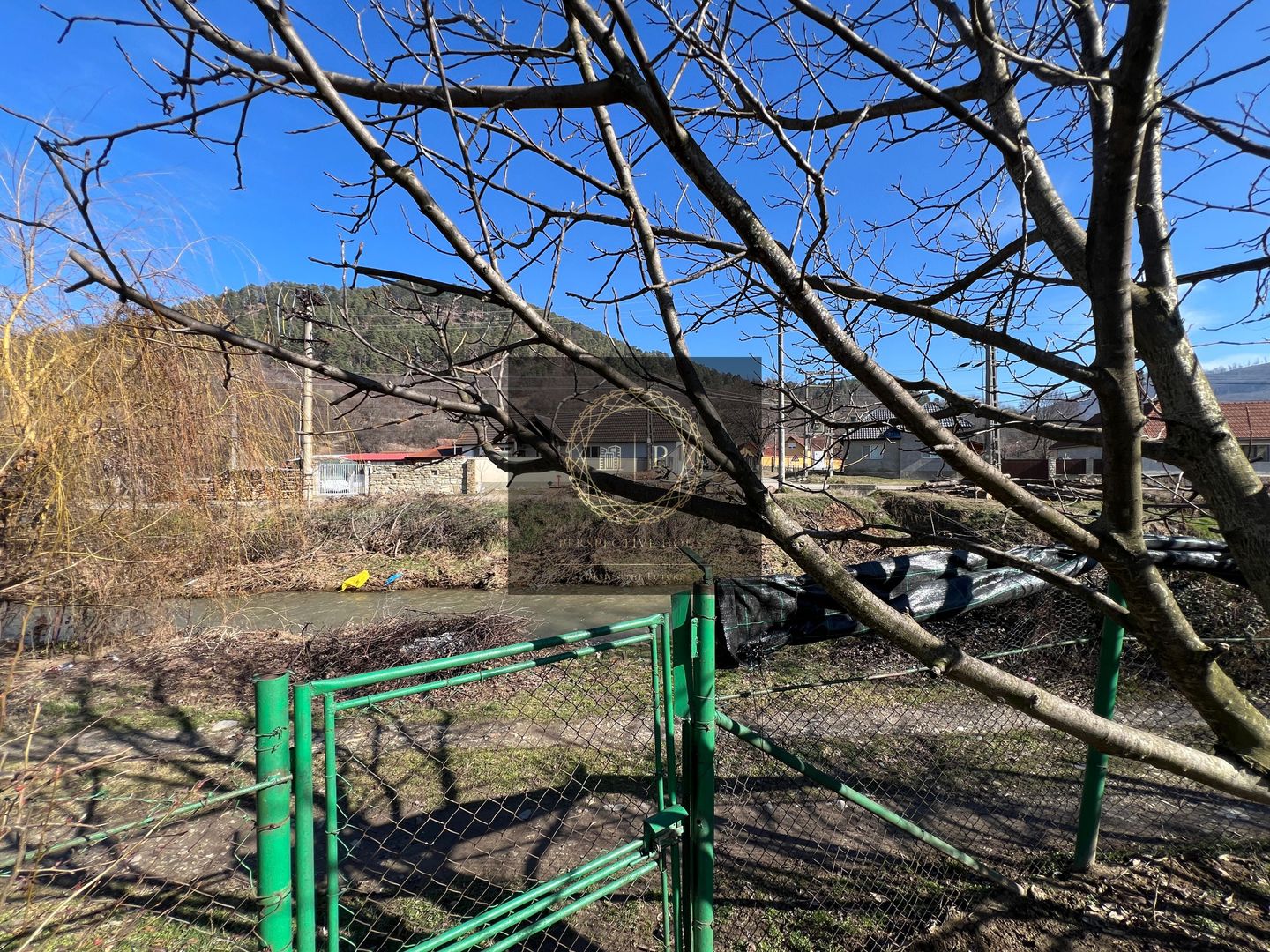 Casă pretabila 2 familii | 280 mp utili| 1350mp Teren | Garaj - Poză 44