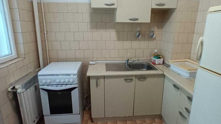 AP. 2 CAMERE PIATA SUDULUI, BUCATARIE INCHISA, METROU 6 MINUTE - Poză 5