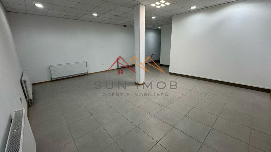 Spatiu Comercial, 125 m2, ultracentral, Campina, Prahova, liber - Poză 3