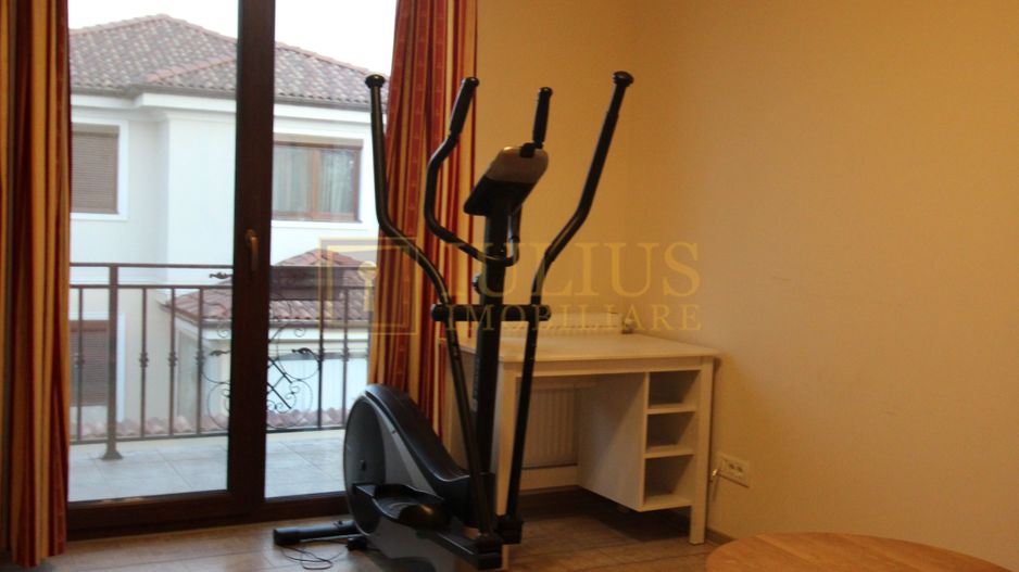 3 camere, zona foarte linistita + 2 locuri de parcare- Giroc - Poză 12