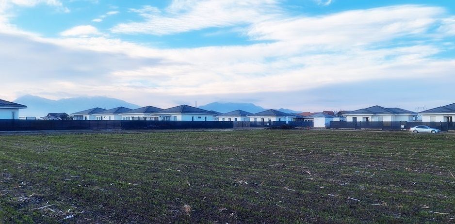 Teren pentru casa generos 1284mp,  parcelabil, Brasov spre Harman, 80 euro/mp - Poză 6