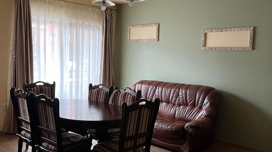 Apartament 3 camere, terasă, balcon închis, parcare - Poză 2