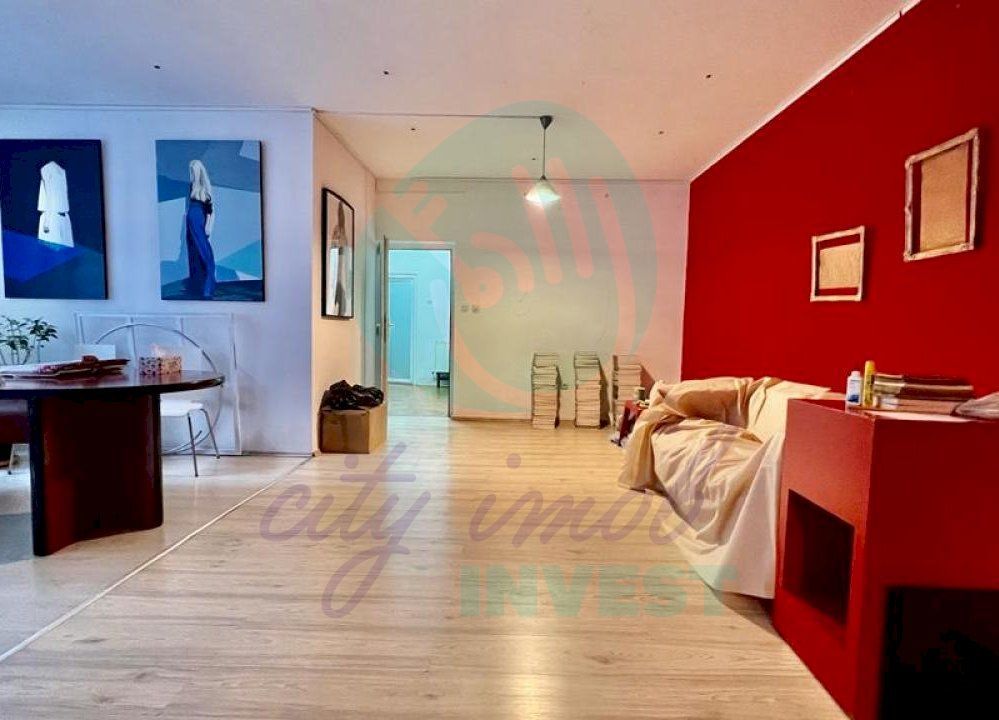 IMOBIL RENOVAT CU CURTE PROPRIE- ROND COSBUC - Poză 12