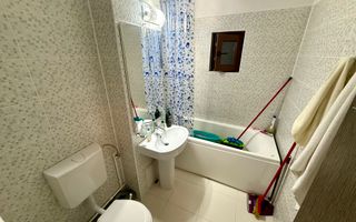 2 decomandate - etaj 1 - 52mp - 1980 - renovat - Craiovita sc 33 - Poză 5