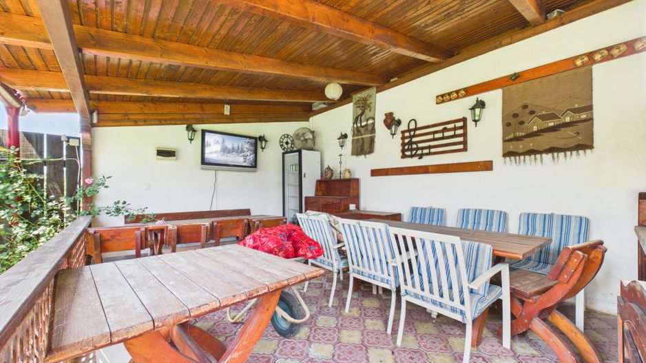 Vilă 10 camere + spațiu comercial | teren 1.300 mp | Otopeni 23 August - Poză 31