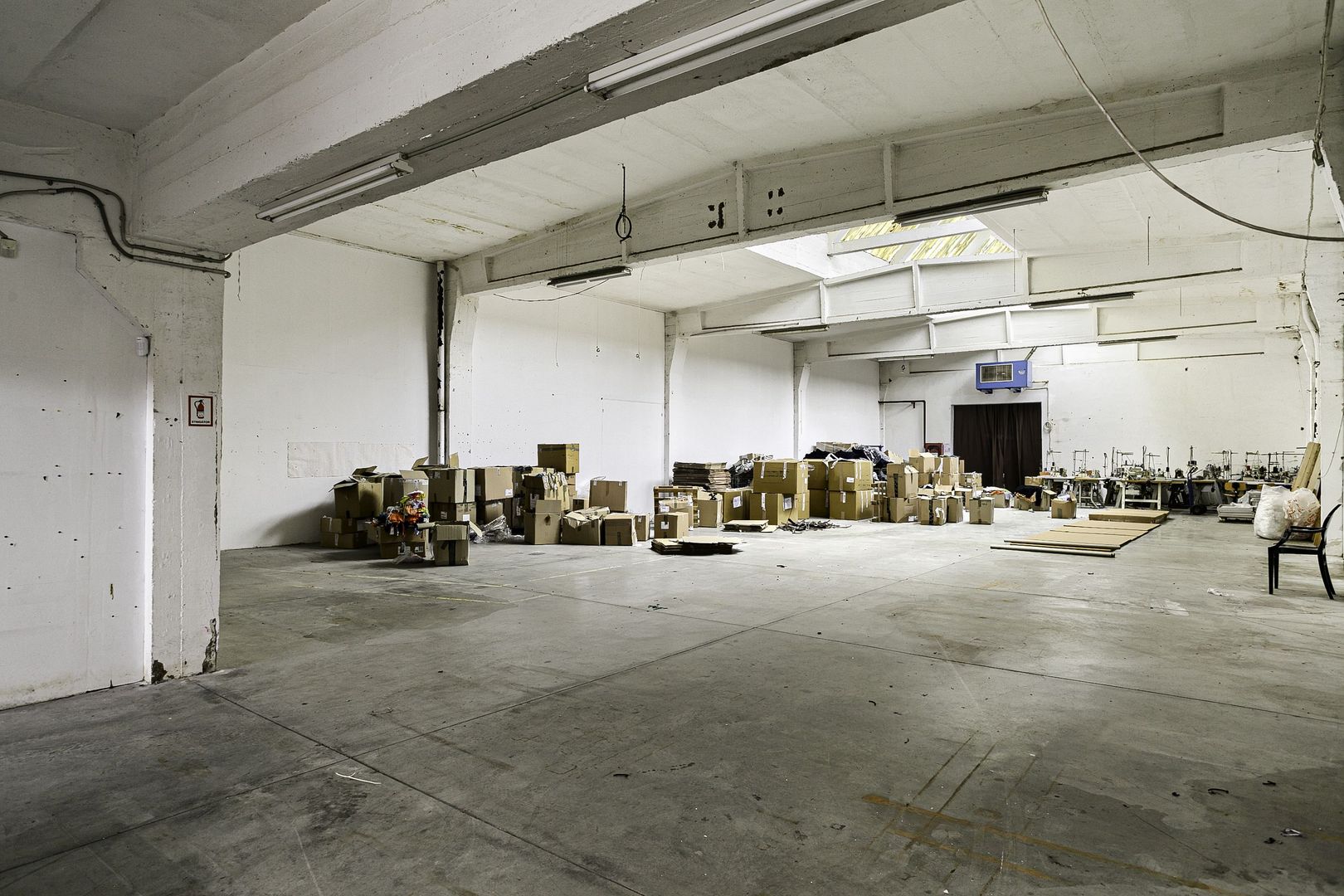 Hala industriala de inchiriat 320 mp Arad - Poză 1