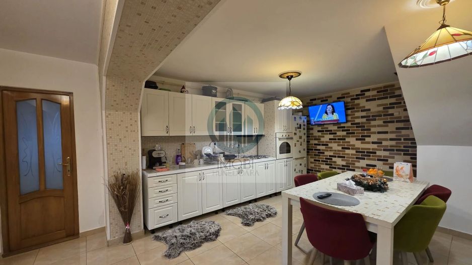 Casa moderna cu etaj si piscina, terasa si teren 700 mp – Simeria, HD - Poză 7
