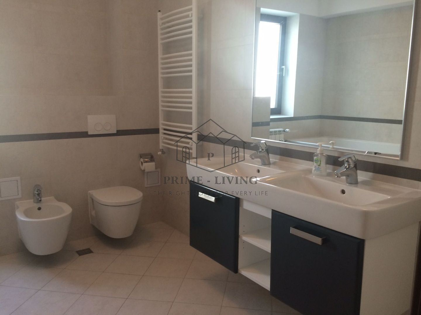 APARTAMENT SUPERB CU 4 CAMERE LA INCHIRIERE IN ZONA AVIATORILOR - Poză 9