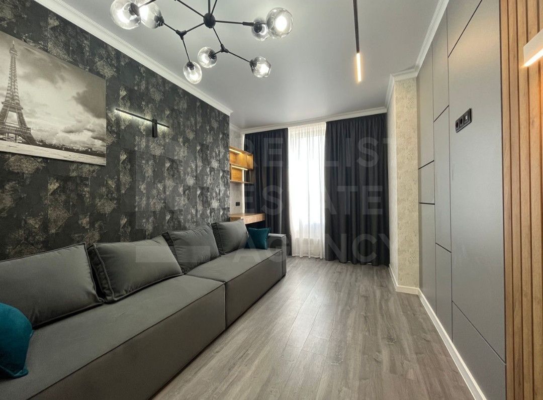 Chirie,  apartament 1 cameră + living, str. Avram Iancu, Centru - Poză 2
