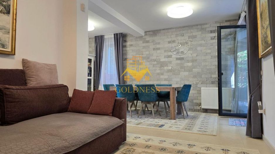 Casă modernă de vânzare, curte, 6 camere, parcare, Zona Vivo, Florești - Poză 5