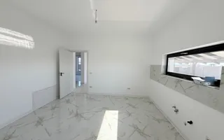 -Casa Individuala - Parter - 4 camere - - Poză 20