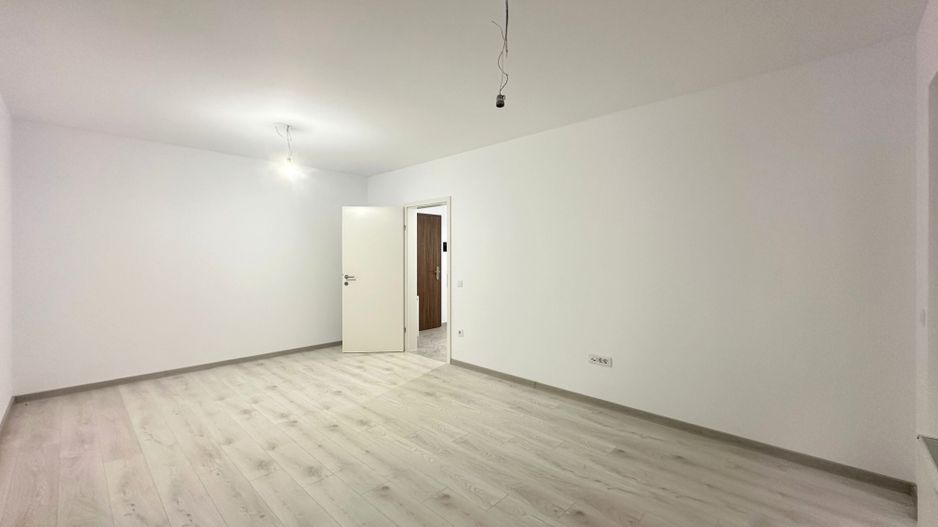 Inchiriere apartament nemobilat Casa Nobel Lângă Coresi - Poză 7