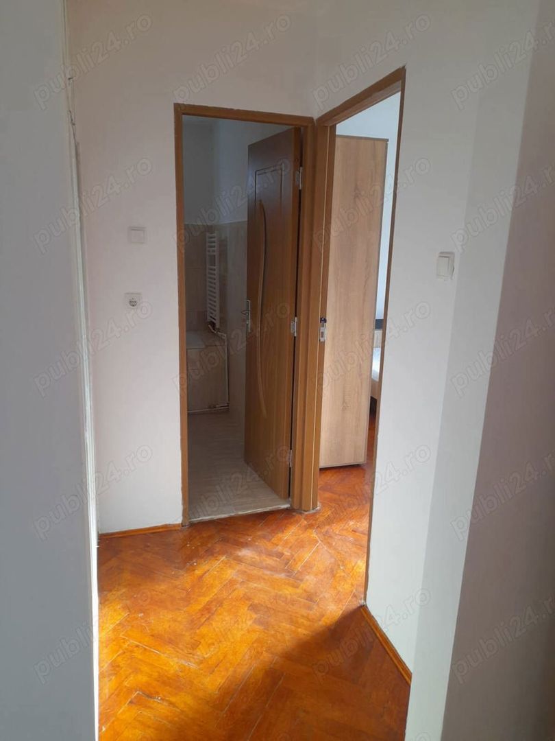 Ag BRASADAS vinde apt 2 cam etaj 3/4 in Micro 16. - Poză 3