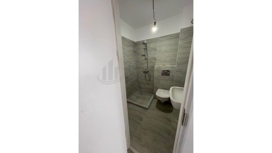 REA1022547 Apartament NOU 2 camere - Loc de parcare si boxa inclusa in pret - Poză 6