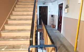 Apartament mare, decomandat, bucatarie separata. PET FRIENDLY. - Poză 31