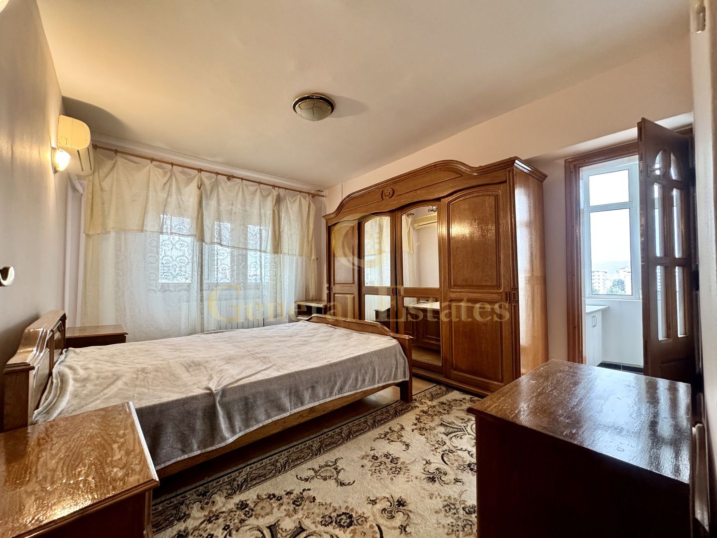 Spre Vânzare apartament cu 3 camere, în Centru, Păcurari - Poză 12