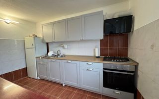 Casa de inchiriat in Onesti | Curte, Foisor, toate utilitatile - Poză 18