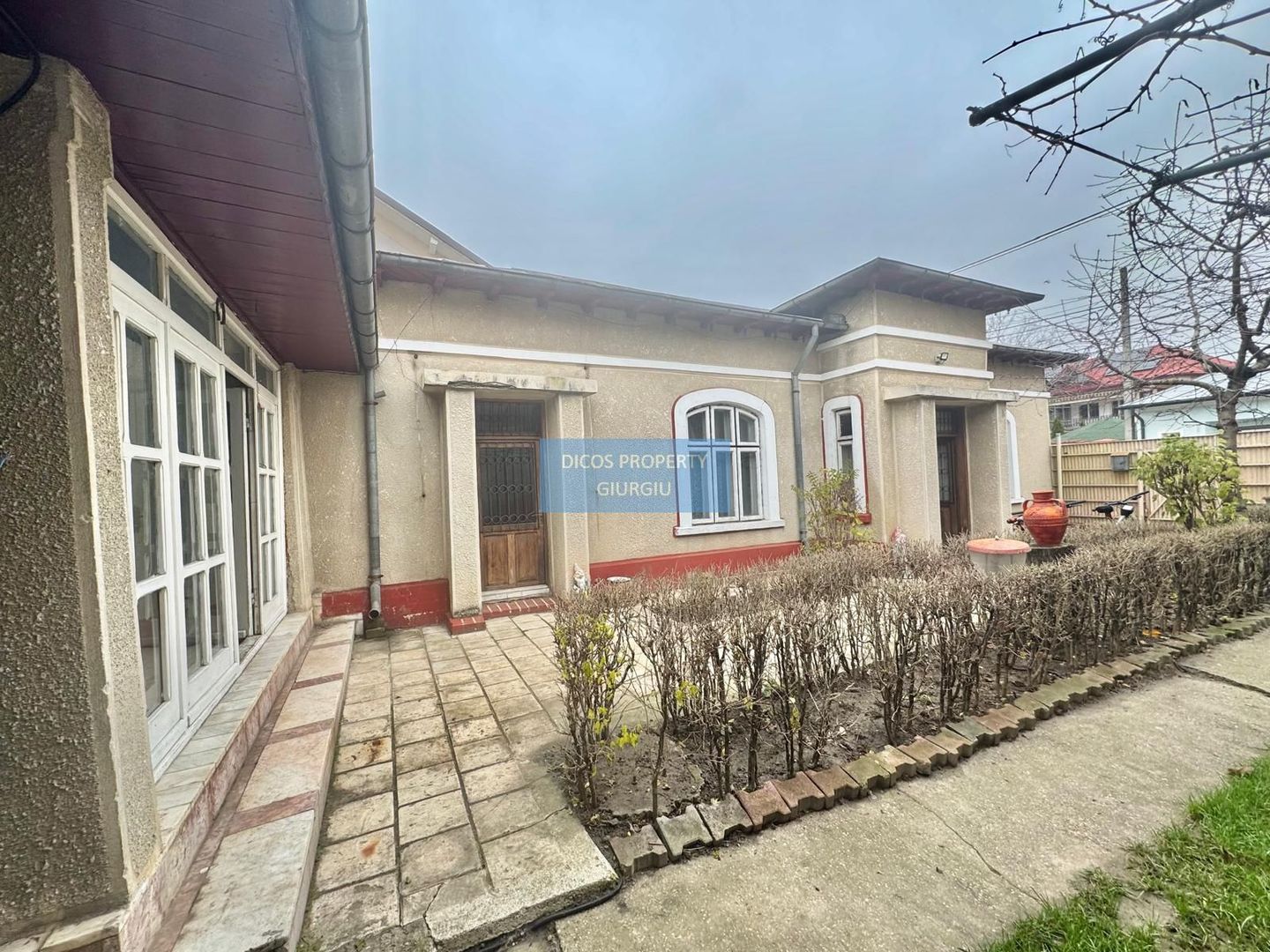 Casă de vânzare pe Strada Cetății, teren 428 mp - Poză 1