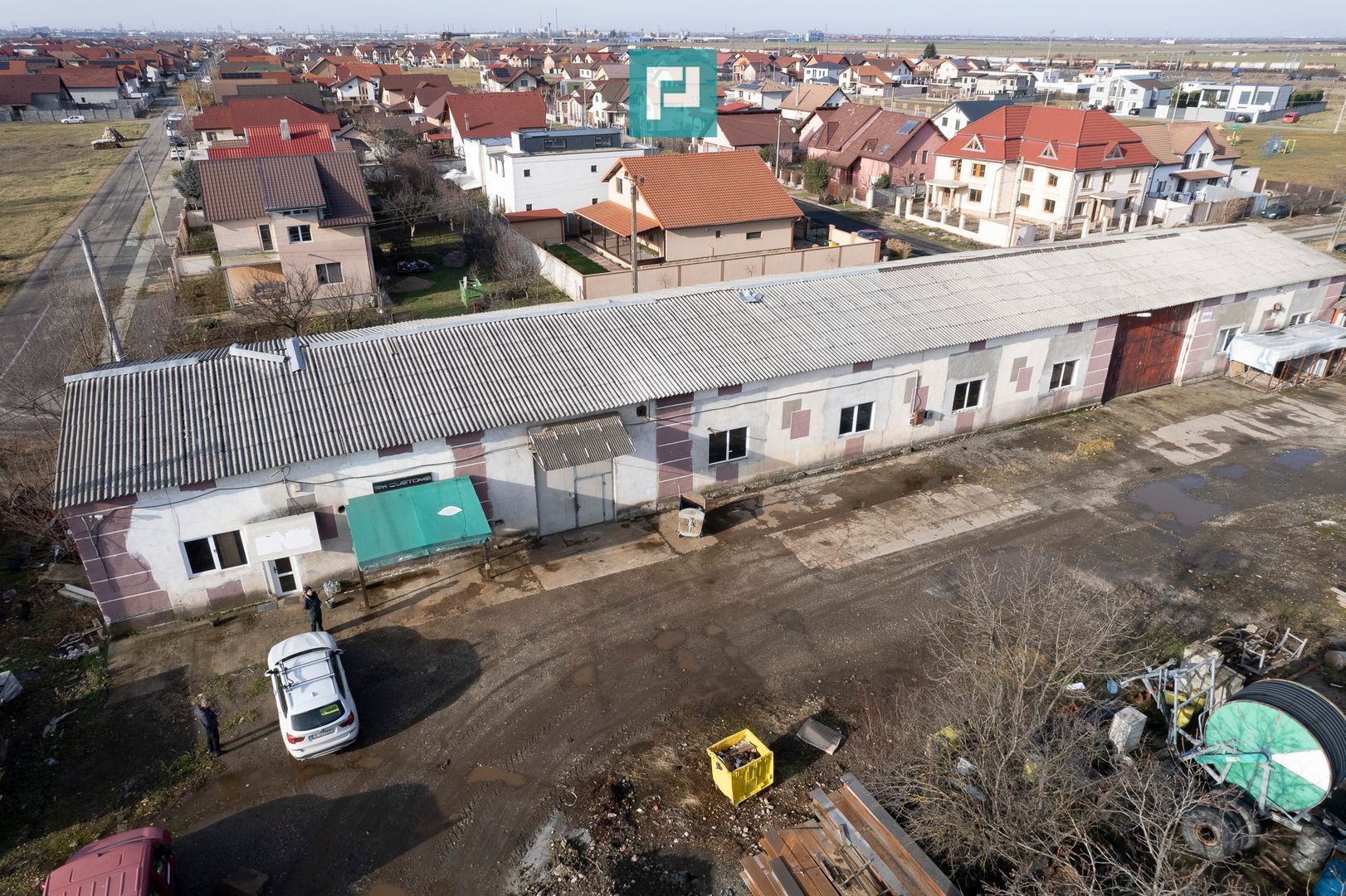 Teren intravilan 6.555 mp cu hală industrială - Poză 6