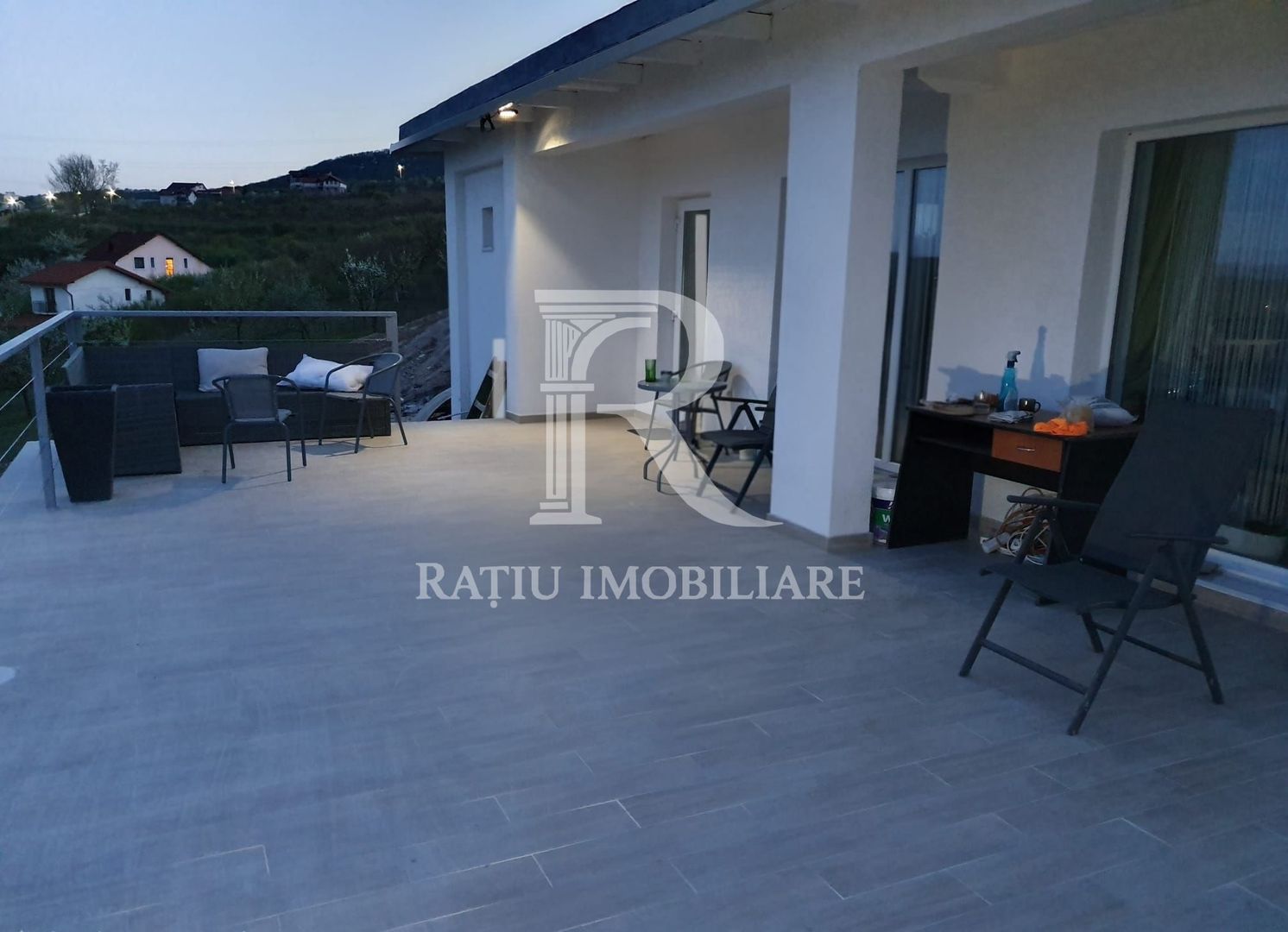 Casa moderna | 2 terase | Vedere Panoramica | Deva | - Poză 12