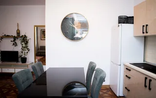 Apartament 3 camere | Curte | Modern | Renovat | Central - Poză 13