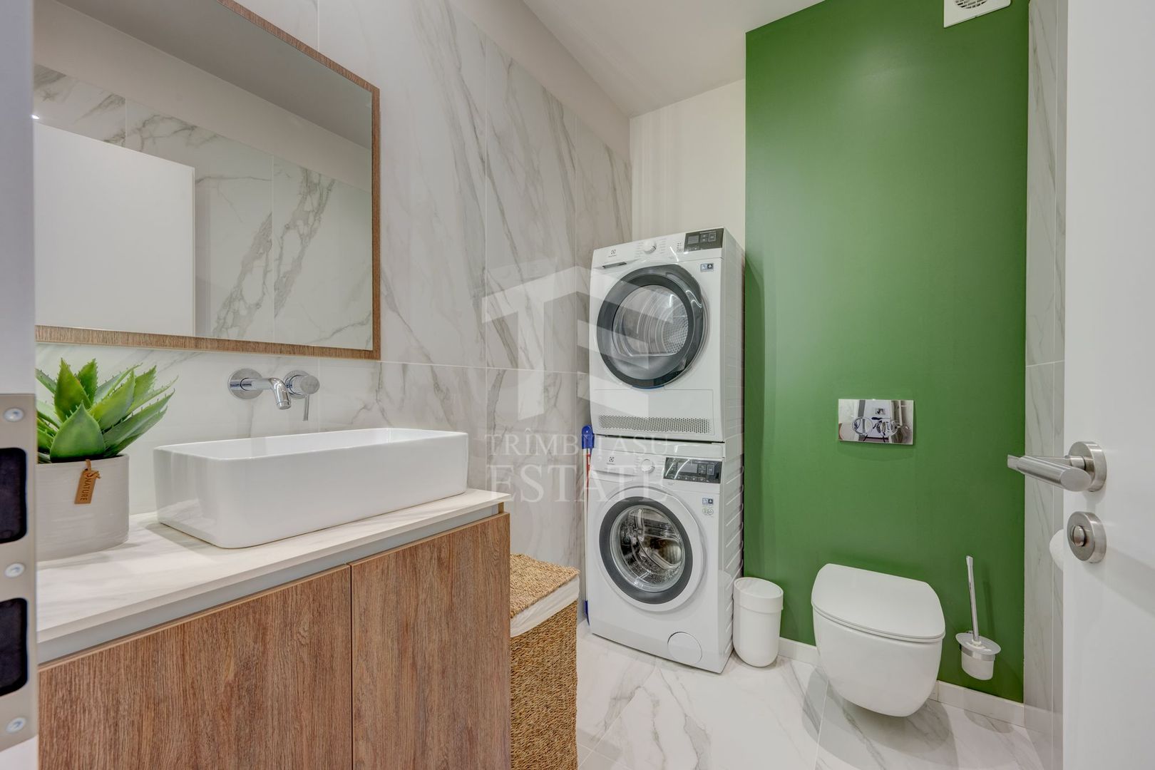 3 Camere  Mobilat Utilat Complet  Parcare  Boxa Terasa superba - Poză 16