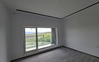 Casa premium cu teren 815 mp terasa balcon si garaj zona Selimbar - Poză 7