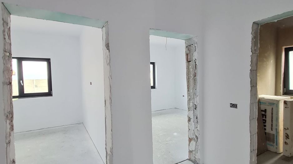 Casa individuala pe parter în Mosnita - Poză 12