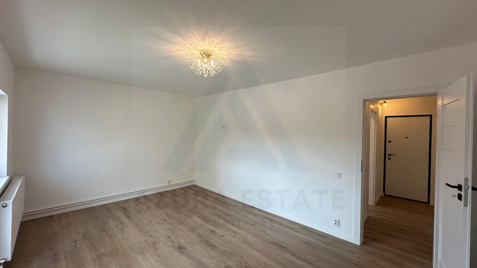 Apartament 3 camere 64 mp utili 2 bai etaj 1 complet renovat Strand - Poză 2