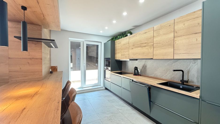 Penthouse Coresi Avantgarden - Kasper - Poză 1