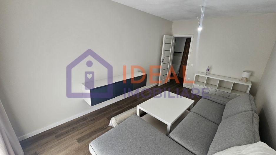 Apartament de vanzare 2 camere la alb -  zona Doamna Stanca - Poză 2