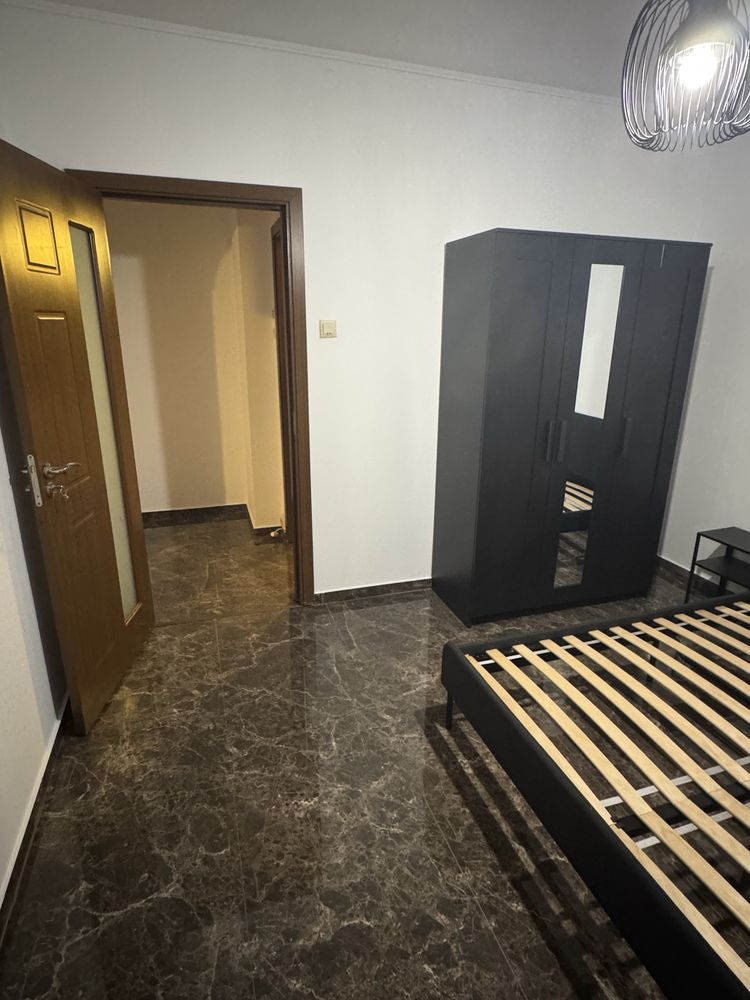 Apartament 2 camere renovat, etaj 3, metrou 1 Mai, Domenii - Poză 3