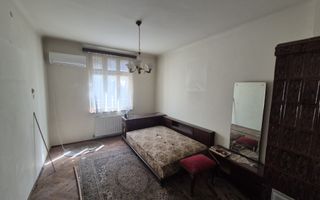 Apartament sic intr-un bloc vila interbelica - Poză 3