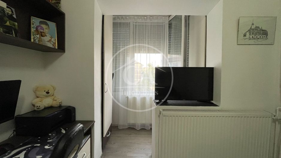 Apartament cu 2 camere de vânzare în zona Rogerius, Oradea - Poză 5