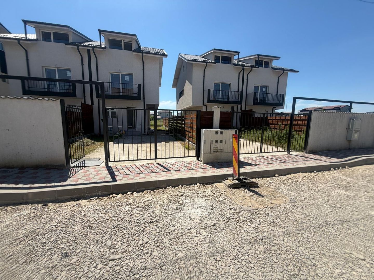CASA DUPLEX INDEPENDENTEI, TOATE UTILITATILE, TEREN 243 MP, COMIS 0% - Poză 4