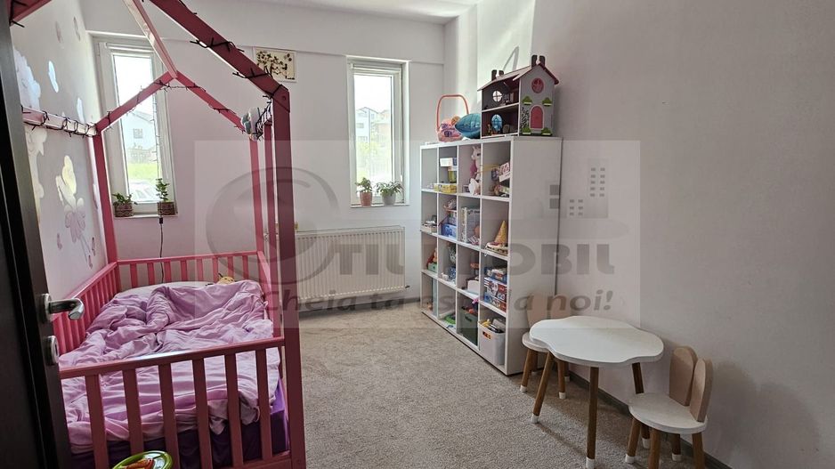 Bucium apartament 3 camere decomandat 145.000 euro - Poză 7