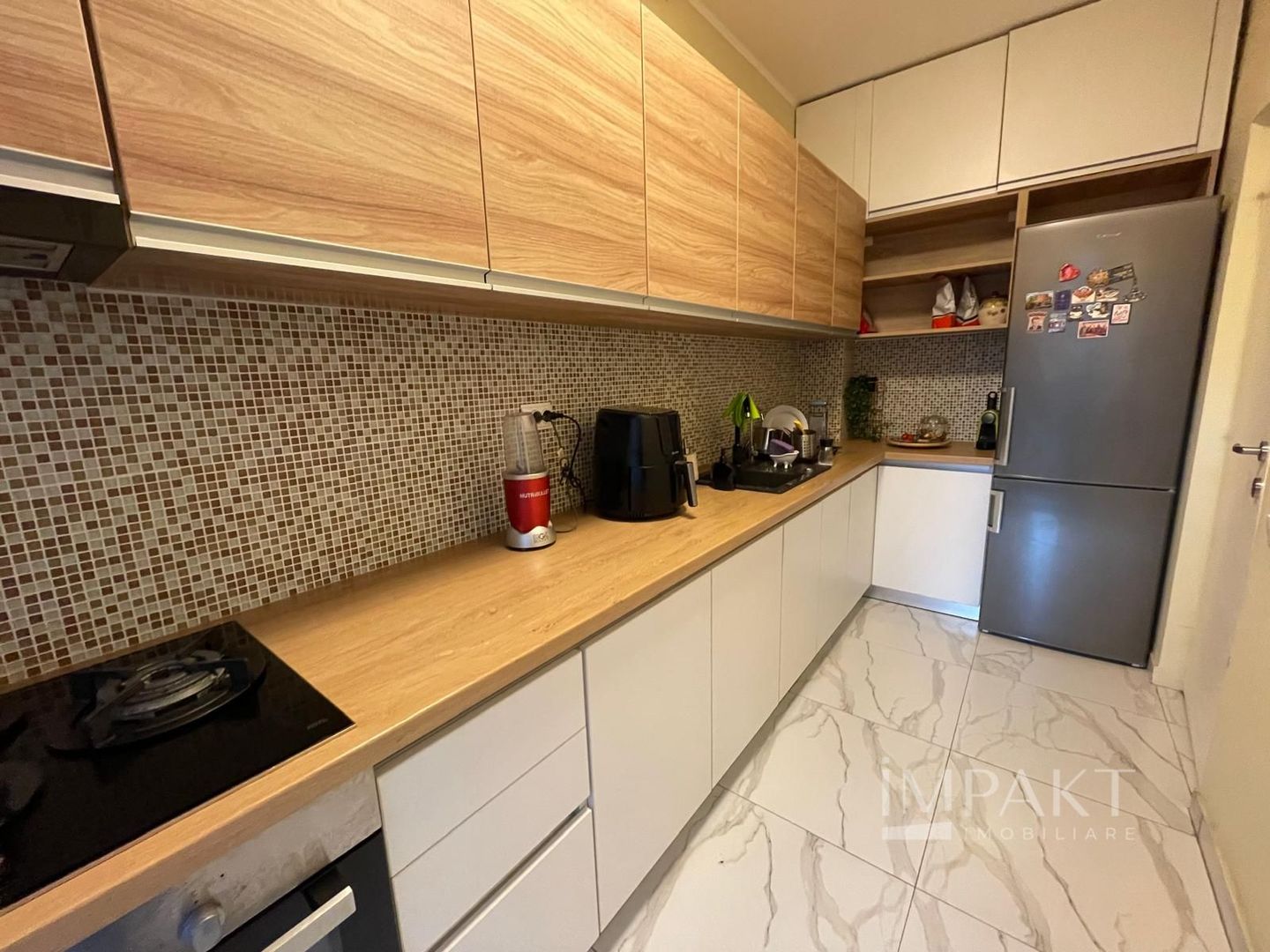 Apartament superb de vanzare cu 2 camere, zona semicentrala! Parcare! - Poză 13