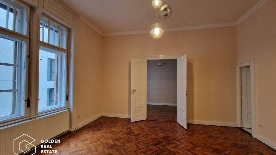 Apartament 5 camere complet renovat, loc de parcare, Palatul Bohus - Poză 3