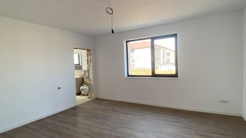3 apartamente de vânzare | 3 camere | Terase | Finisat / Semifinisat - Poză 3