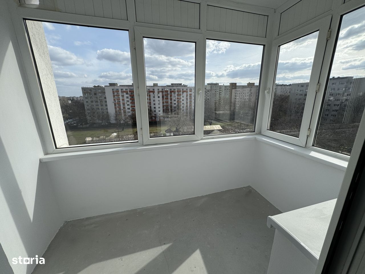 Drumul Taberei, 3 camere decomandat, renovat, etaj 6/8, vedere, sud - Poză 2