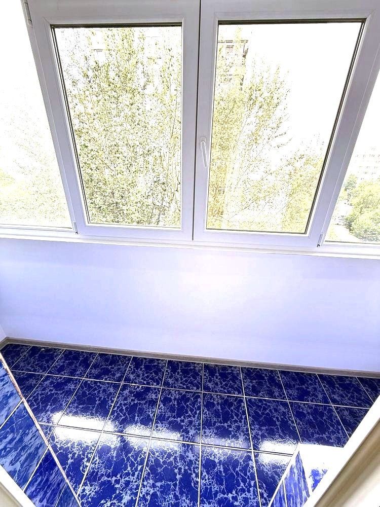 Închiriez Apartament cu 3 camere decomandat, parcare inclusă, metrou Dristor 🚗 - Poză 7