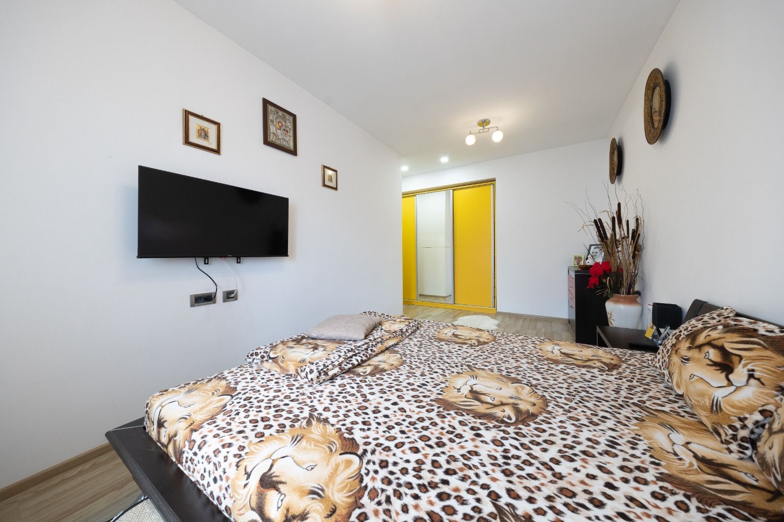 Apartament 3 camere, 82 mp+parcare si boxa-Isaran,Coresi - Poză 18