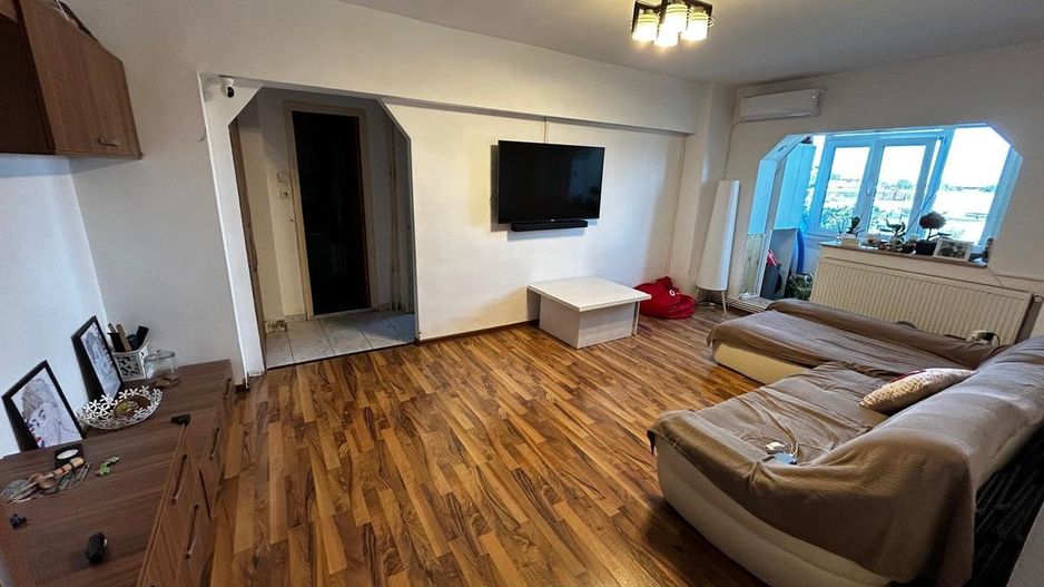 3 camere, centrala proprie, 2 bai, pet friendly, Titan - Poză 2