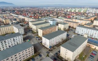 Camera de camin, 21 mp, de vanzare, Tractorul Brasov - Poză 16