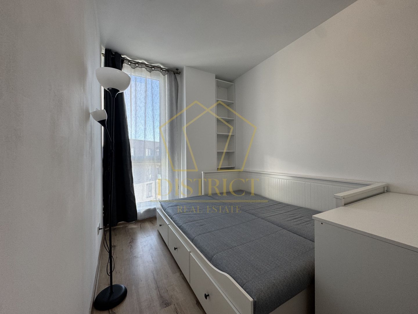 Apartament cu 3 camere, mobilat, loc de parcare | Vivalia - Poză 9